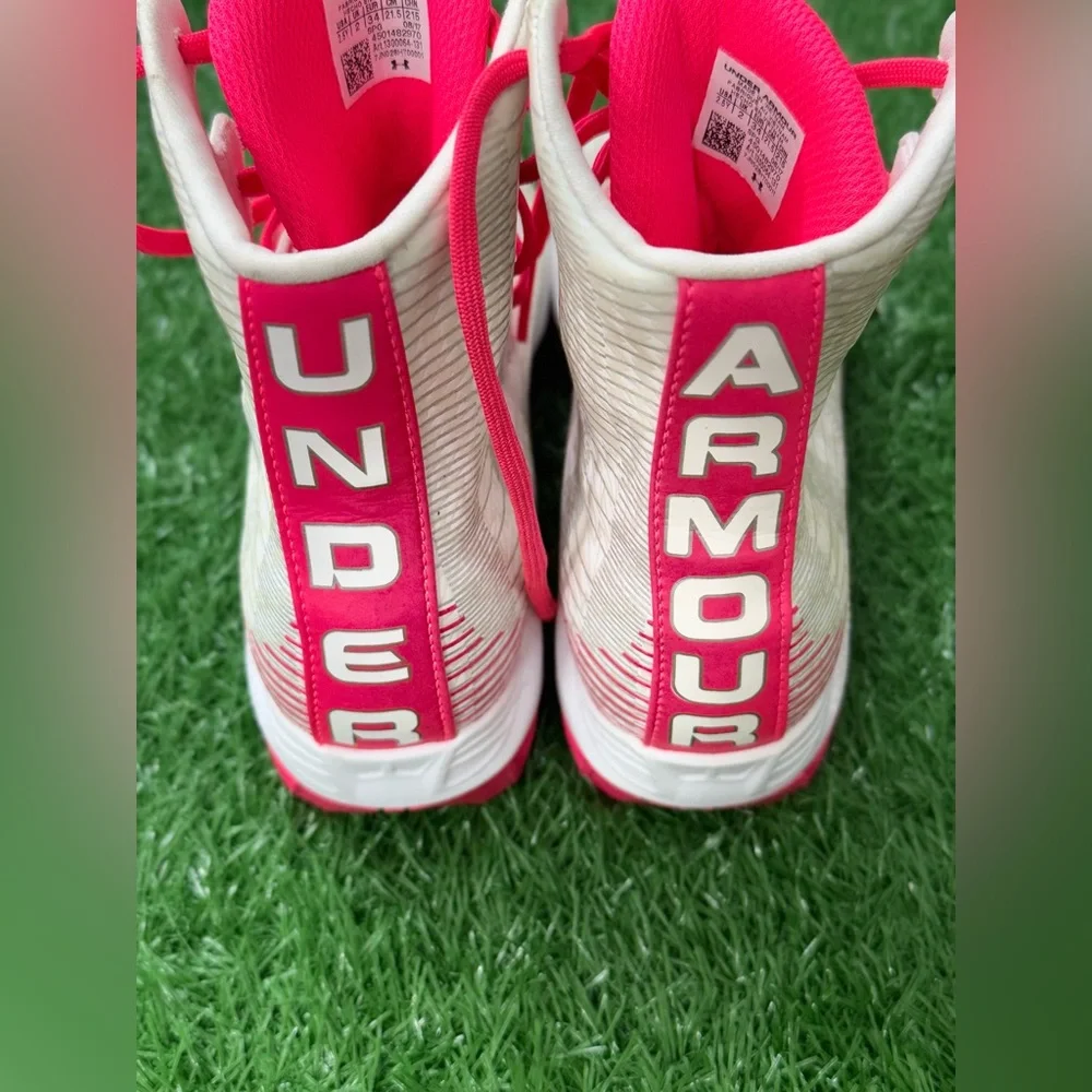 Under Armour Kids Soccer Cleats Size‎ 2.5